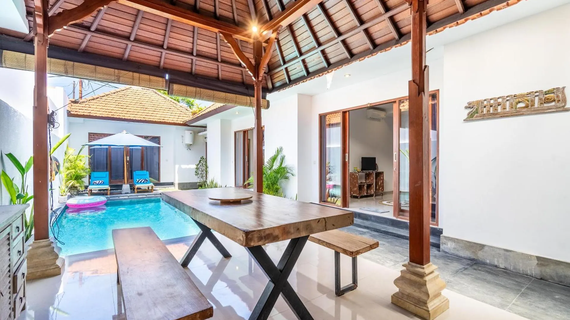 4-Bedroom Pool Villa Near Seminyak Center