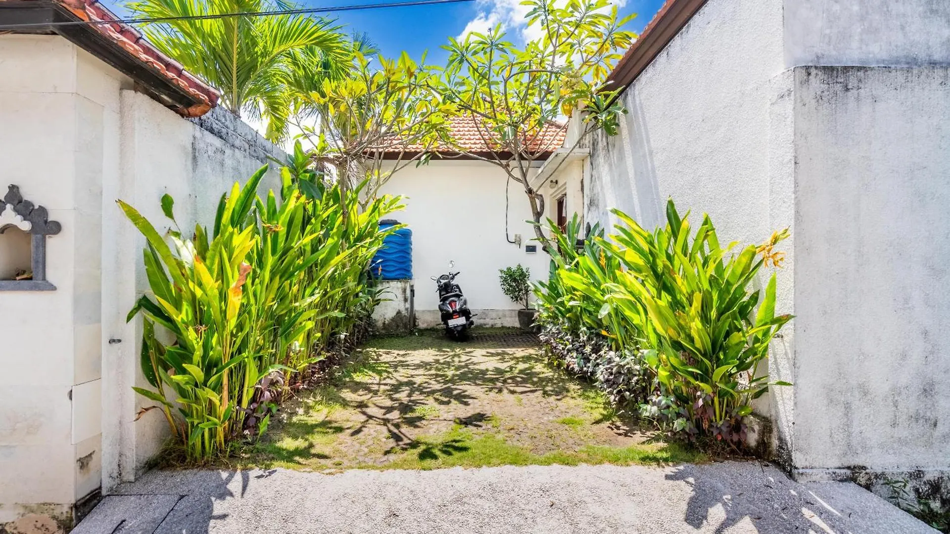 4-Bedroom Pool Villa Near Seminyak Center 0*,