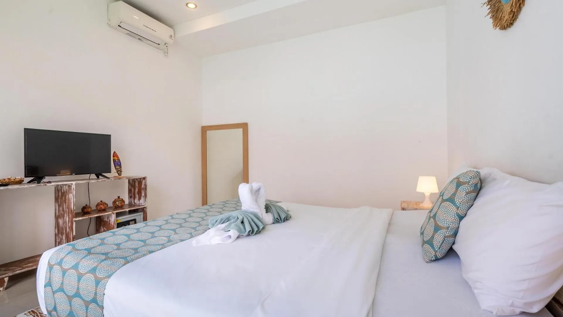 4-Bedroom Pool Villa Near Seminyak Center 0*,